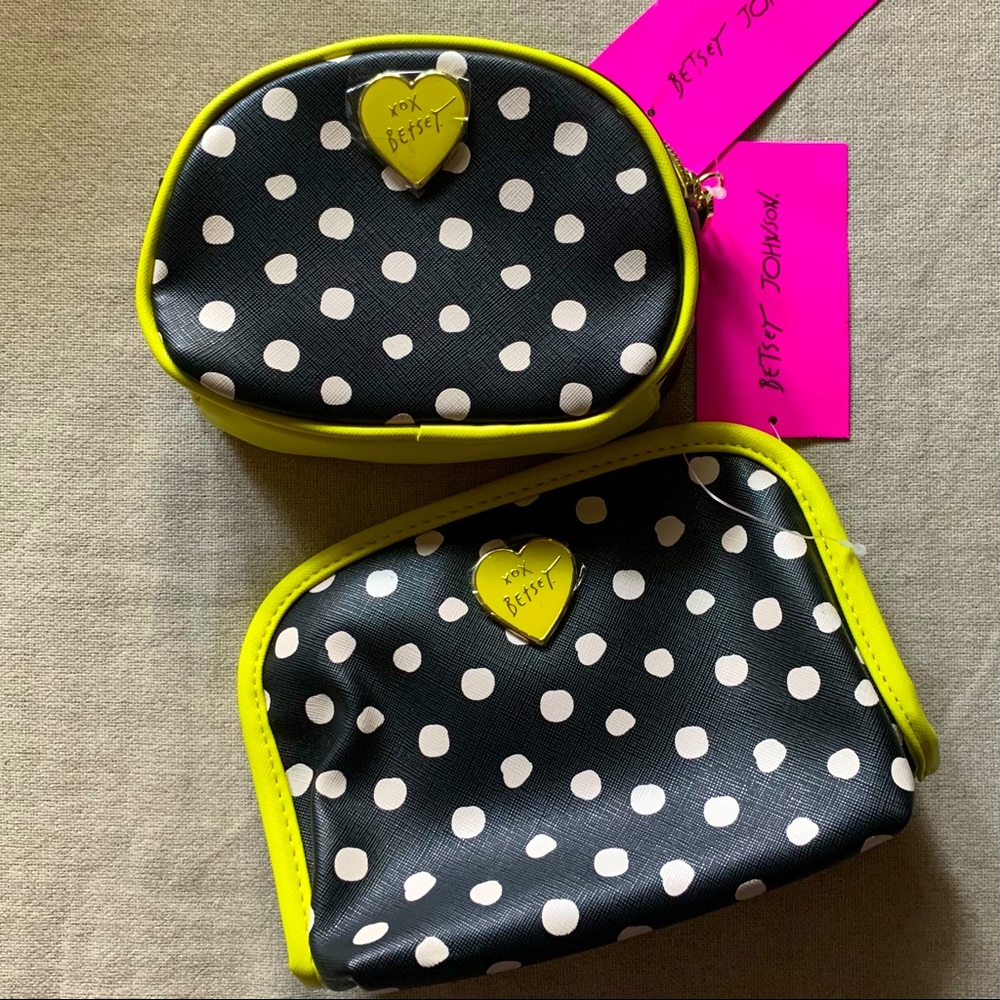 NWT Betsey Johnson CUTE Travel Cosmetic Bag Set